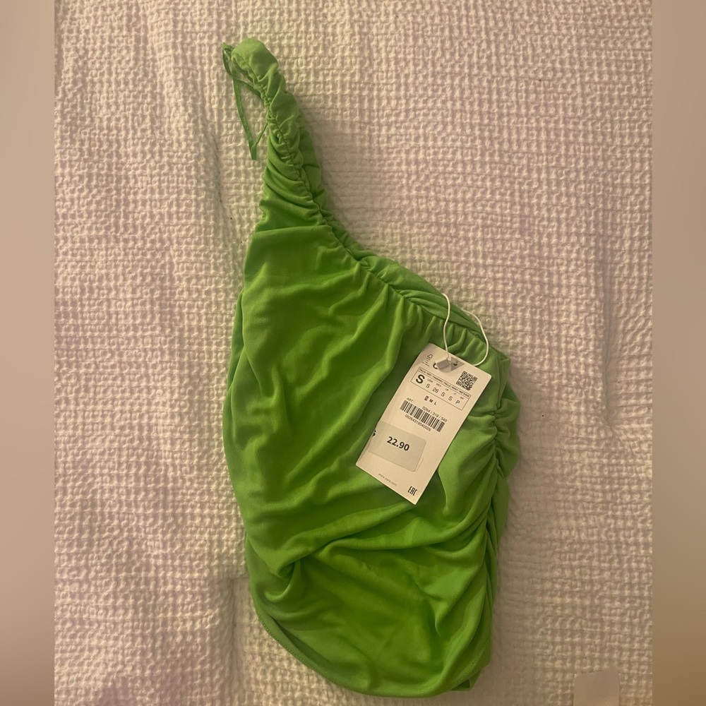 ZARA NEVER WORN ONE SLEEVE TOP